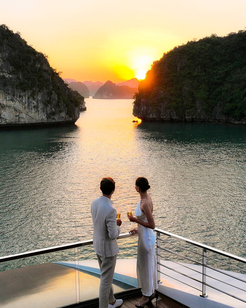 Unwind with cocktails and karsts